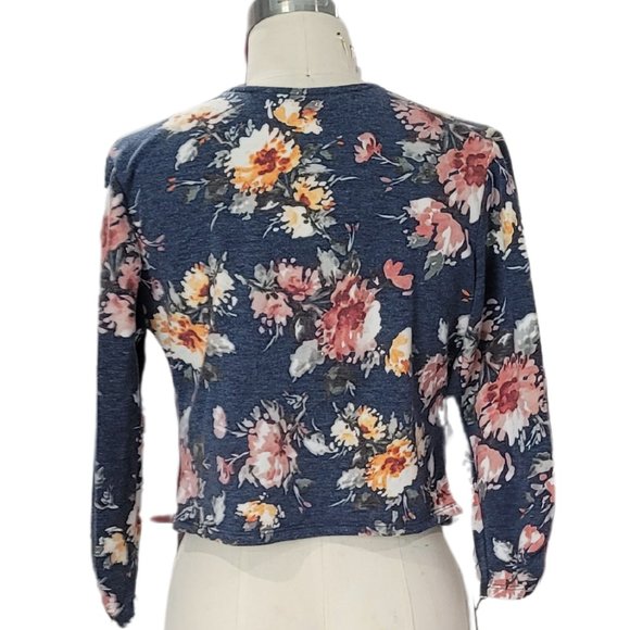 EXCLUSIVE OFFER! Dive into a Treasure Trove of Size 8/M Garments - Picture 9 of 15